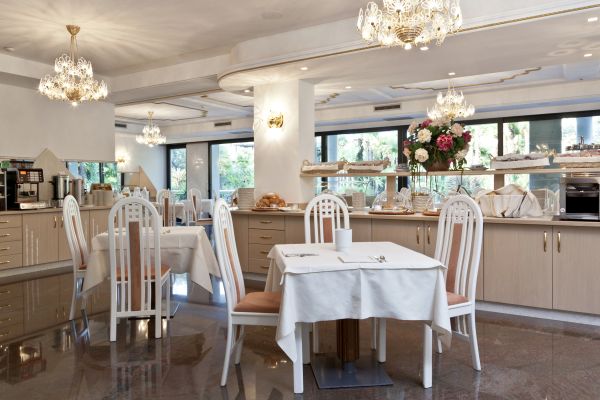 Parc Hotel Flora (Riva del Garda)
